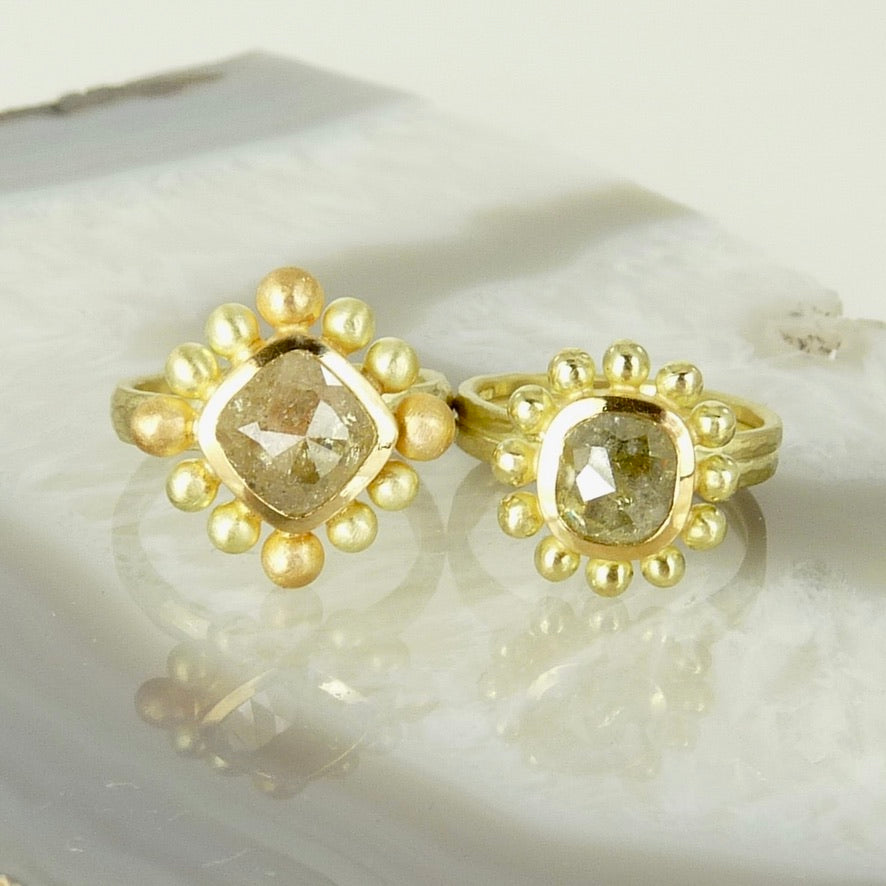 Grey Yellow Diamond Courtesan ring