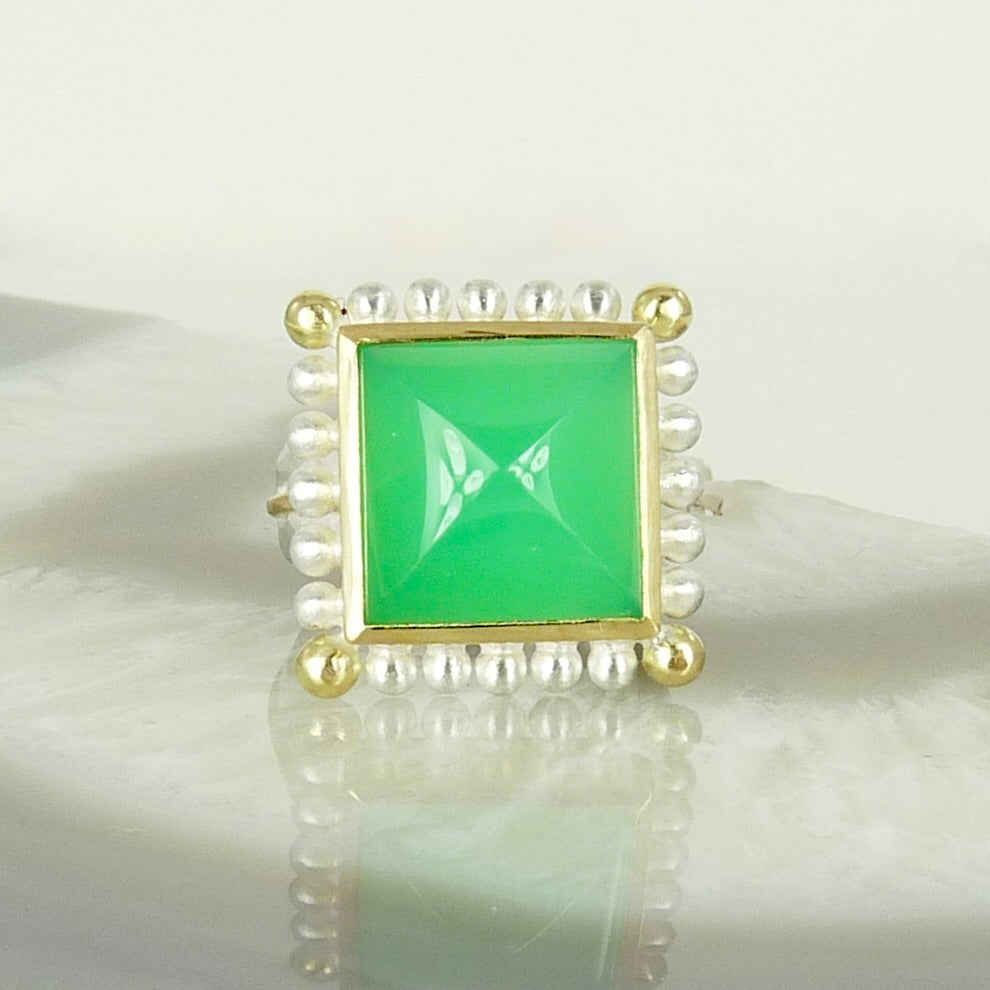Chrysoprase Courtesan Ring