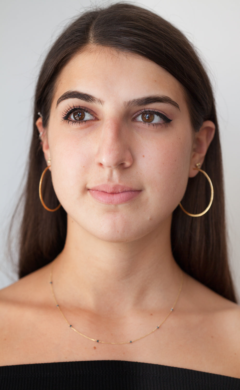 Delicate Gold chain sprinkled with grey diamonds