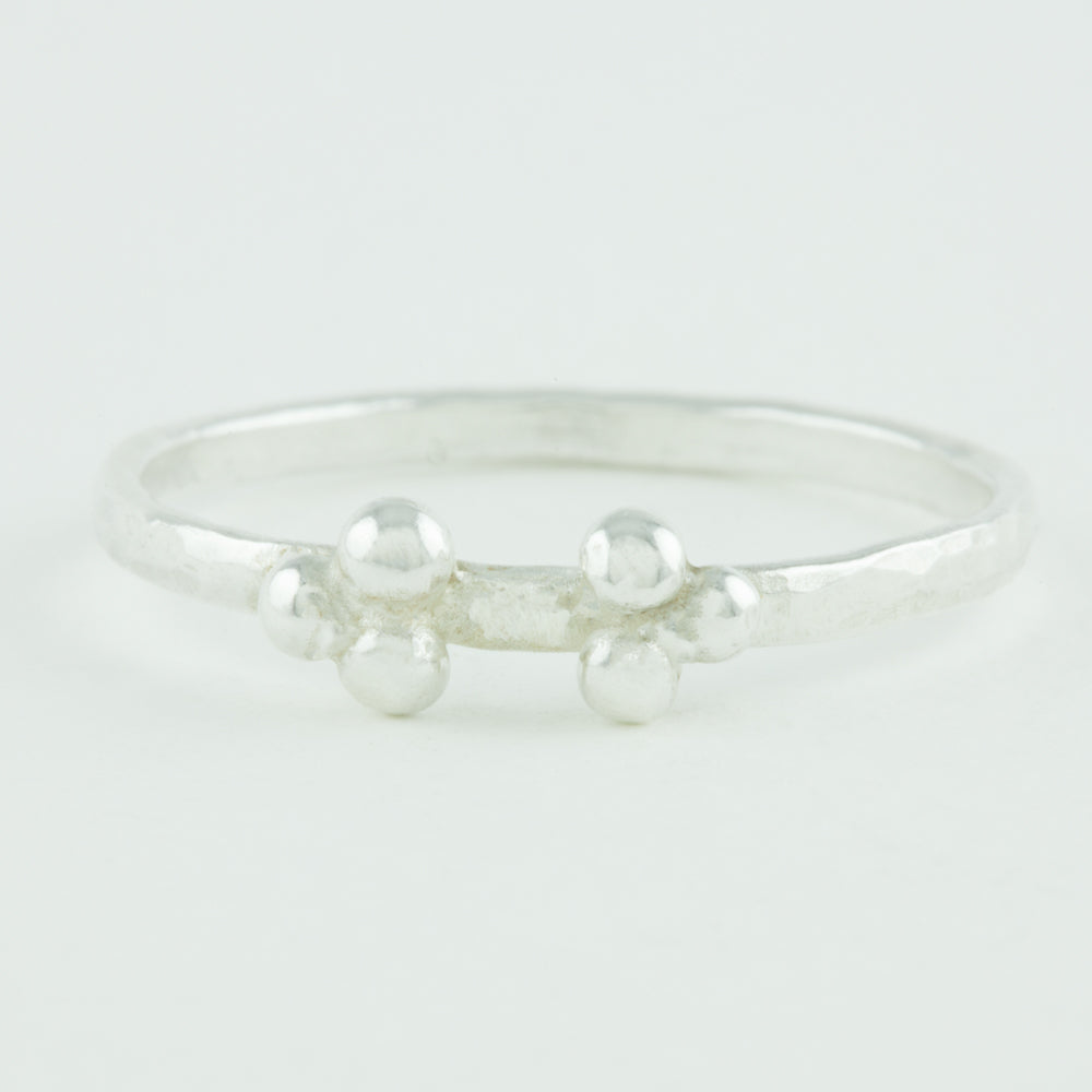 Nell Delicate granulation ring