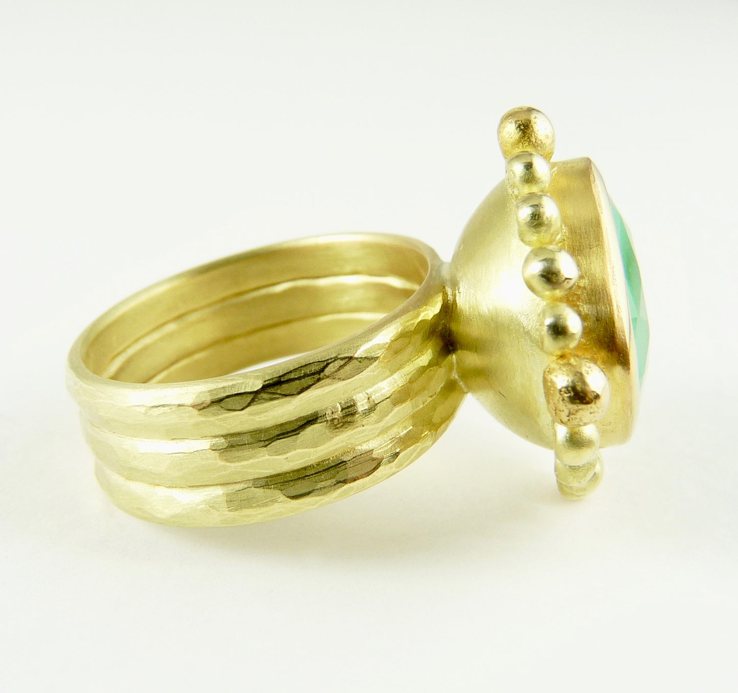 Columbian Emerald Courtesan Ring