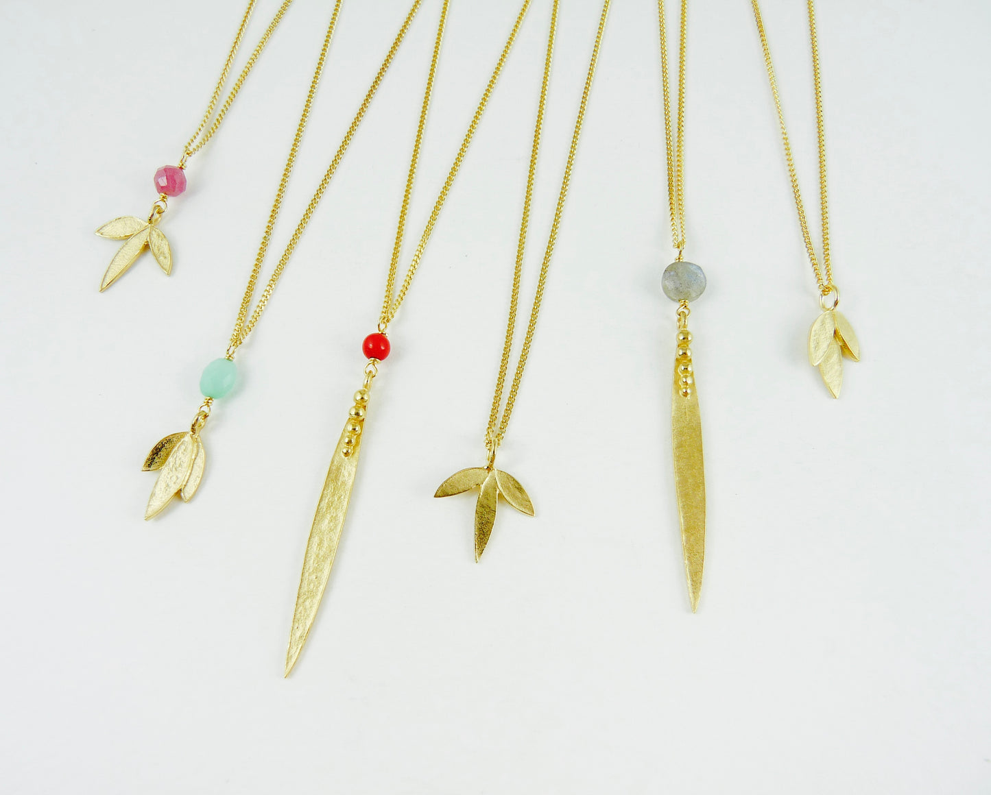 Claudia Flower Necklace