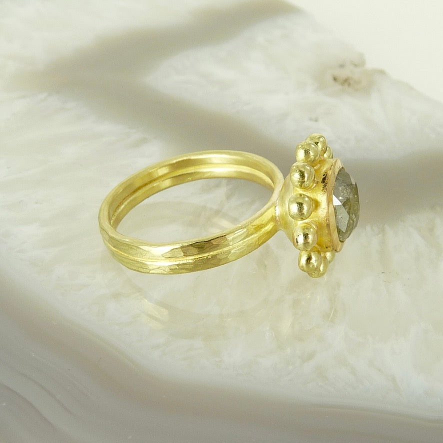 Grey Yellow Diamond Courtesan ring