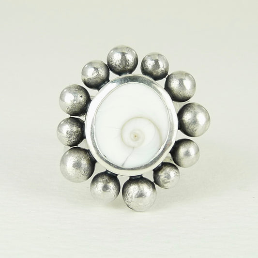 Big Courtesan Operculum Silver Ring
