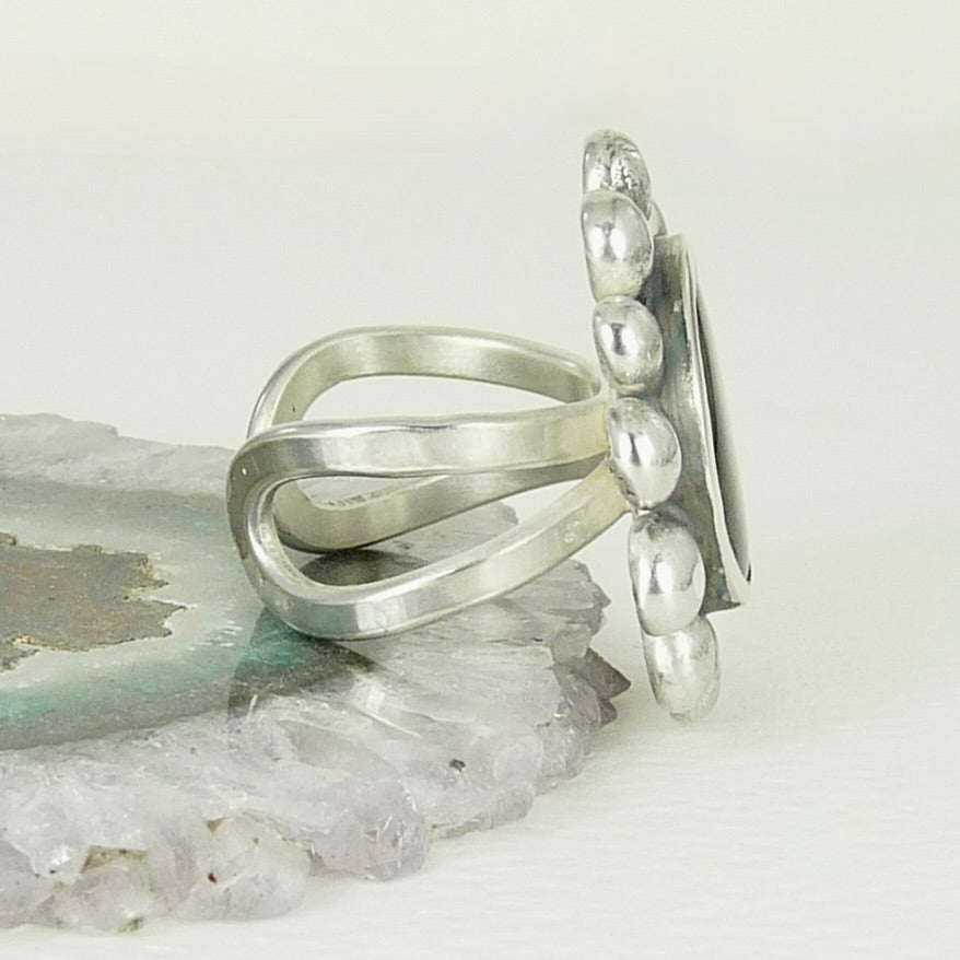 Giant Courtesan Ring With Abalone Shell