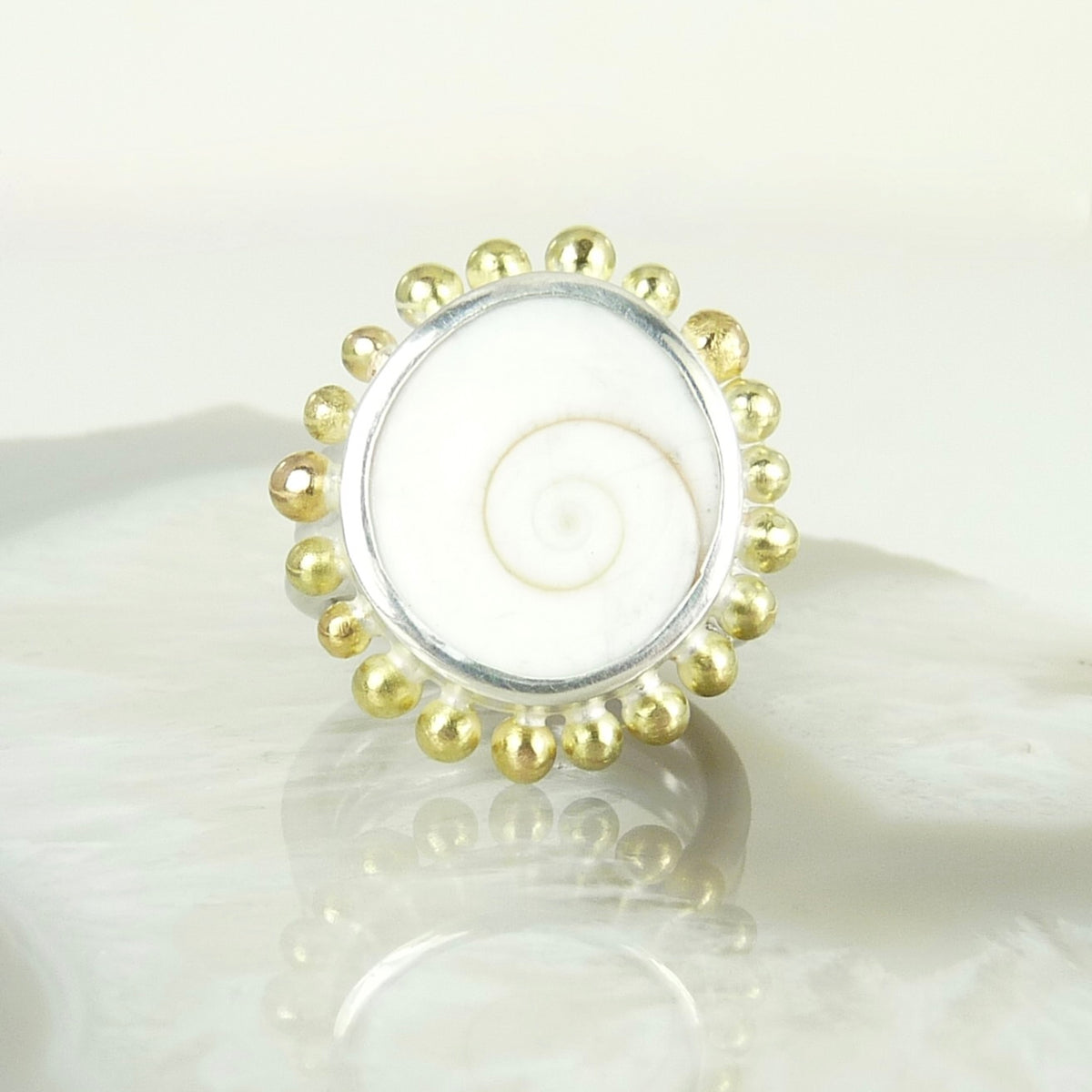 Operculum Shell Courtesan Ring, Silver and Gold