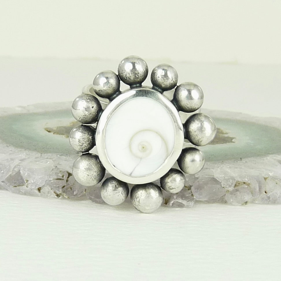 Big Courtesan Operculum Silver Ring