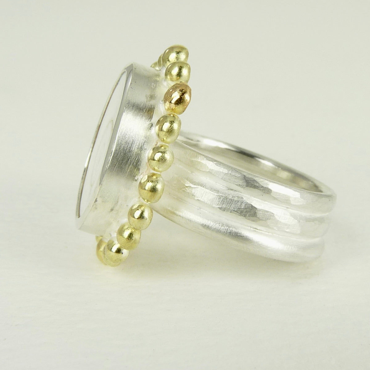 Operculum Shell Courtesan Ring, Silver and Gold