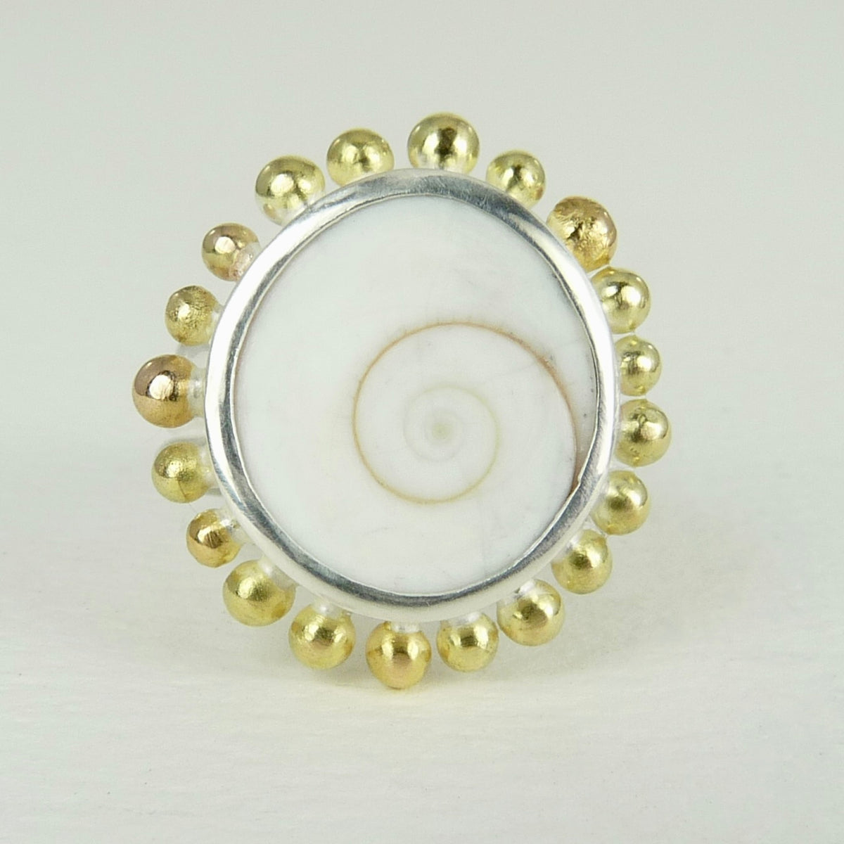 Operculum Shell Courtesan Ring, Silver and Gold