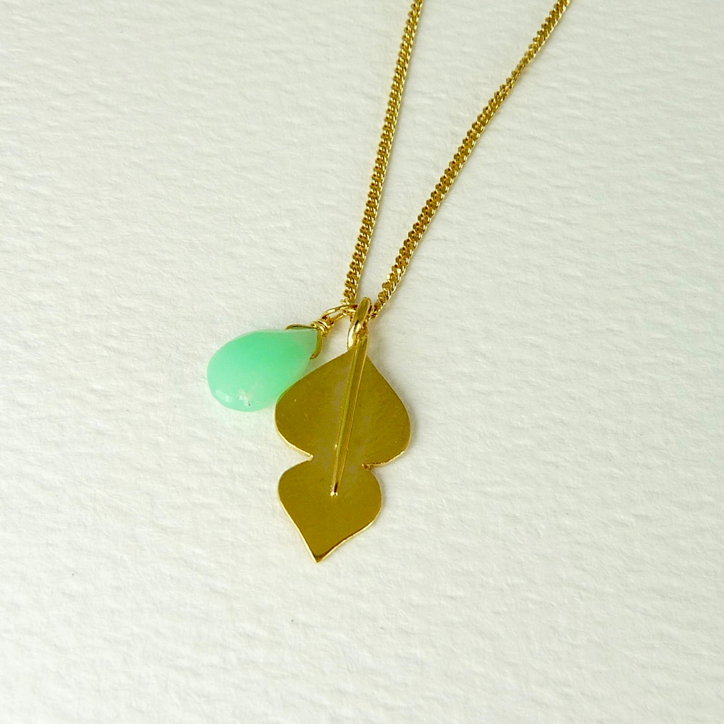 Single Temple Pendant Necklace
