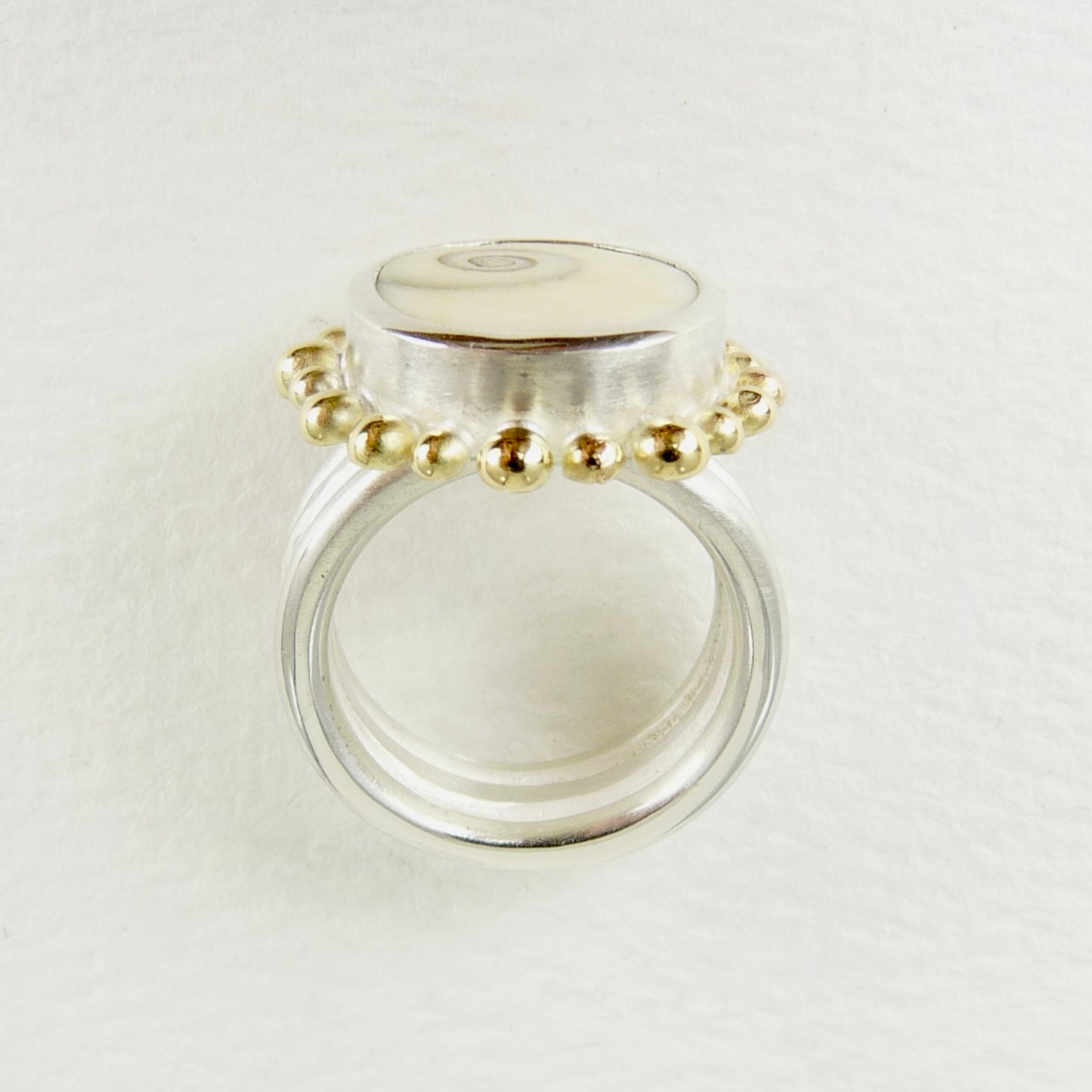 Operculum Shell Courtesan Ring, Silver and Gold