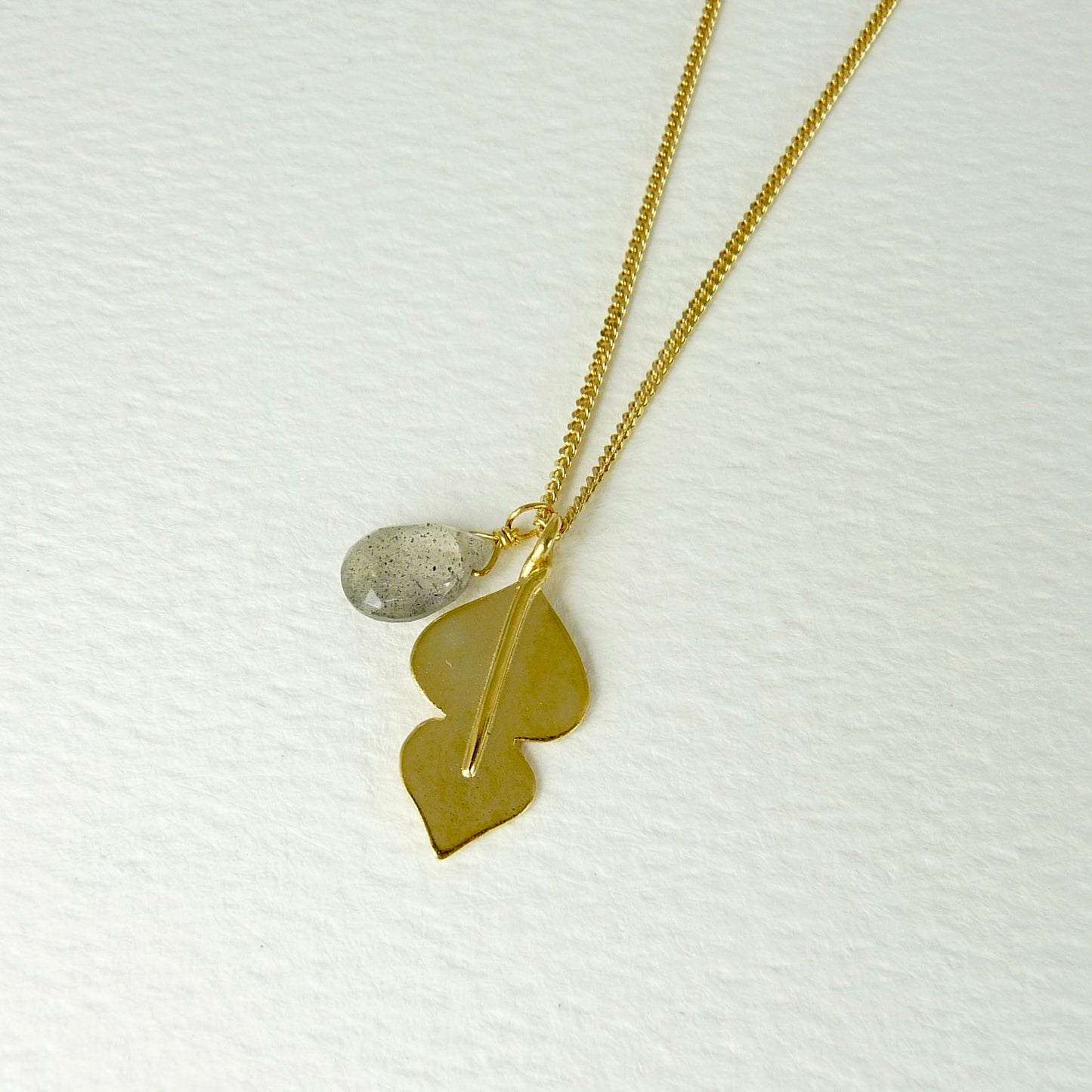 Single Temple Pendant Necklace