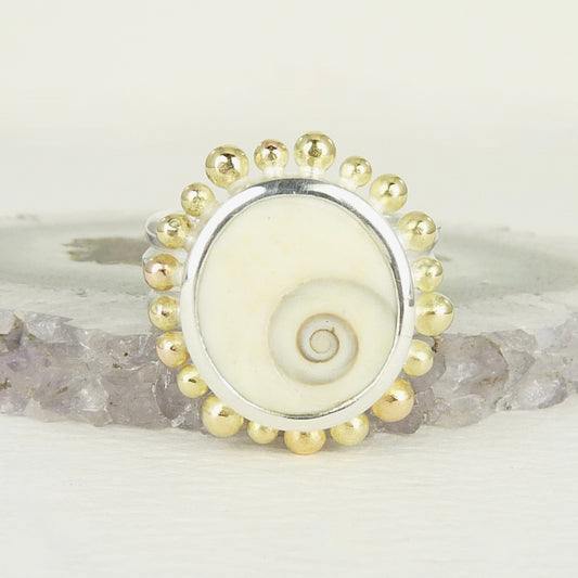 Operculum Shell Courtesan Ring, Silver and Gold