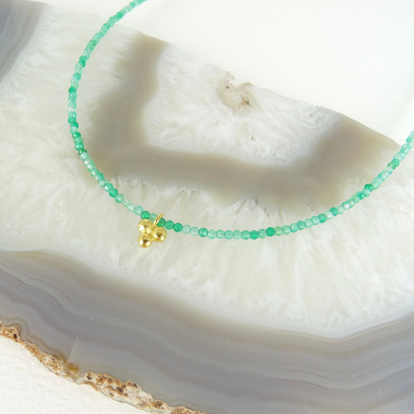 Granule Charm Green Onyx Bead Necklace