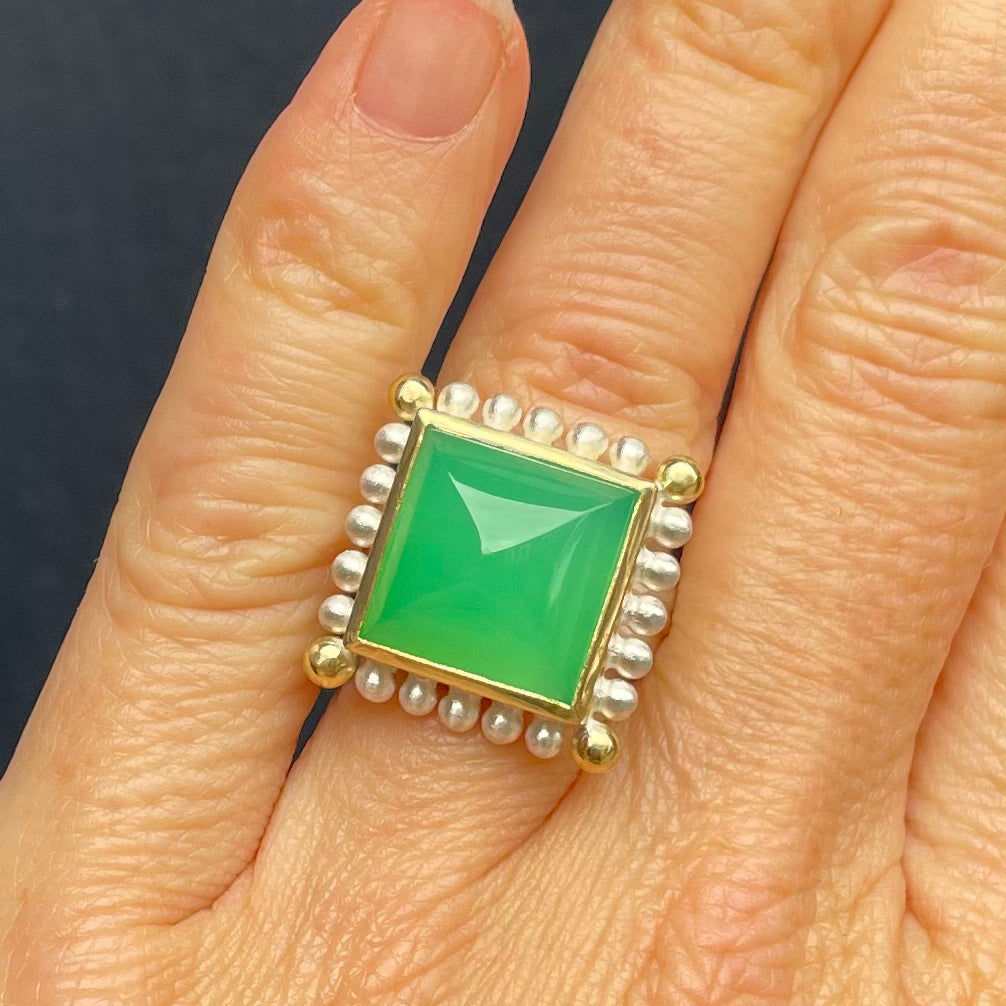 Chrysoprase Courtesan Ring