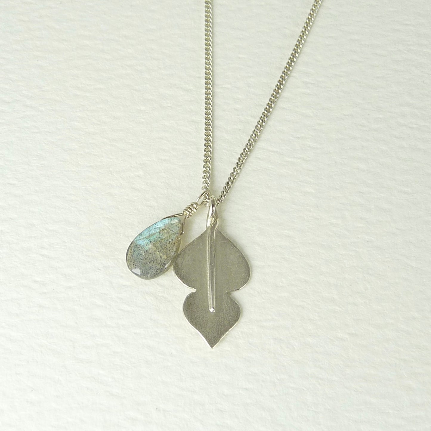 Single Temple Pendant Necklace