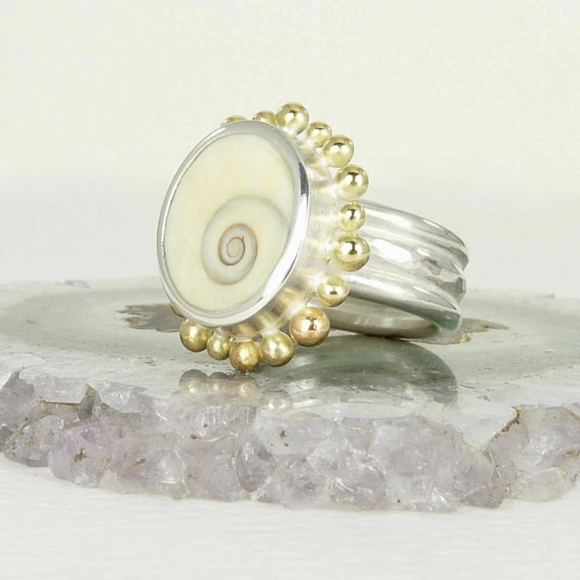 Operculum Shell Courtesan Ring, Silver and Gold