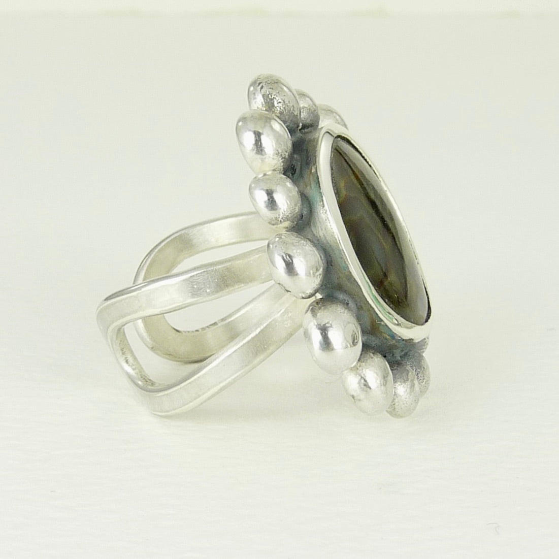 Giant Courtesan Ring With Abalone Shell