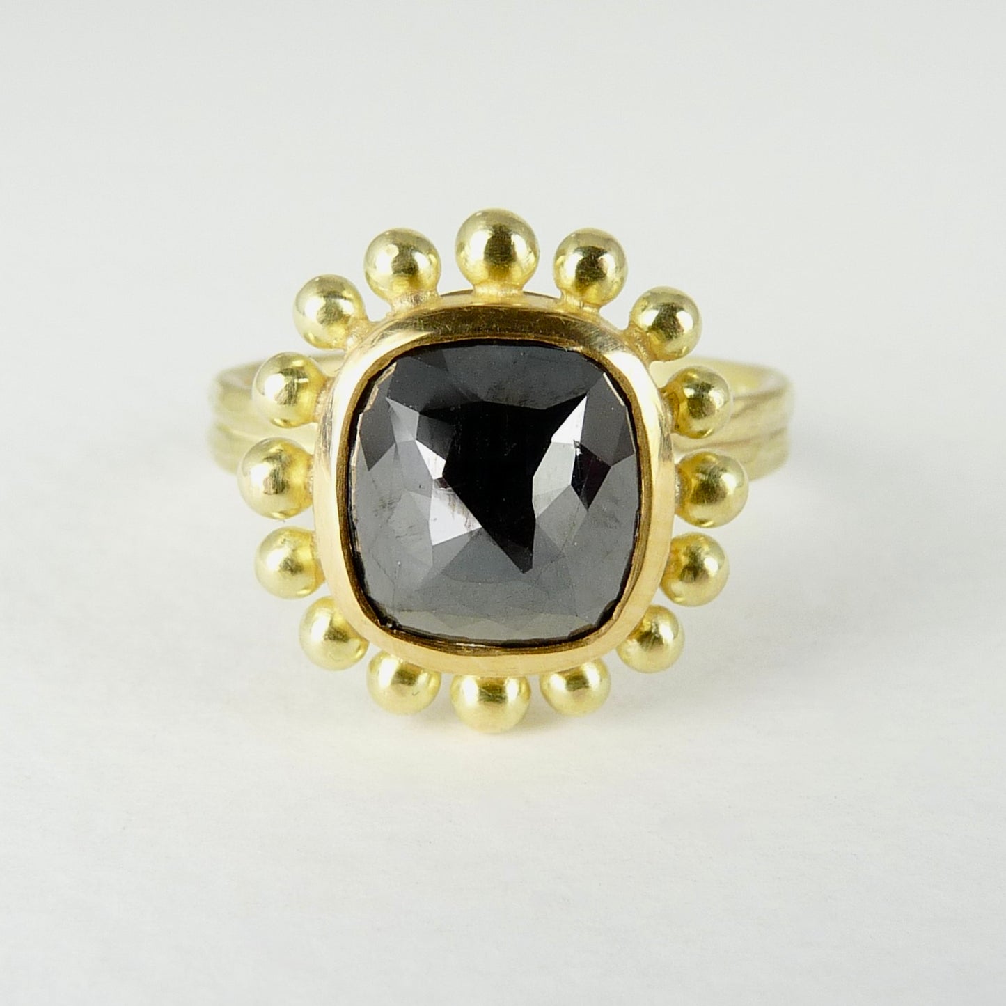 18ct 22ct gold black diamond ring