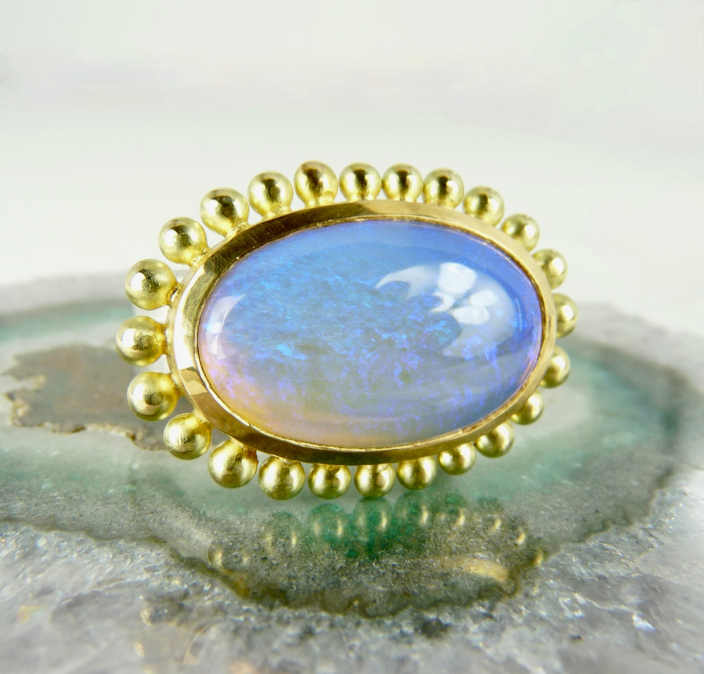 Opal 18ct gold handmade ring 