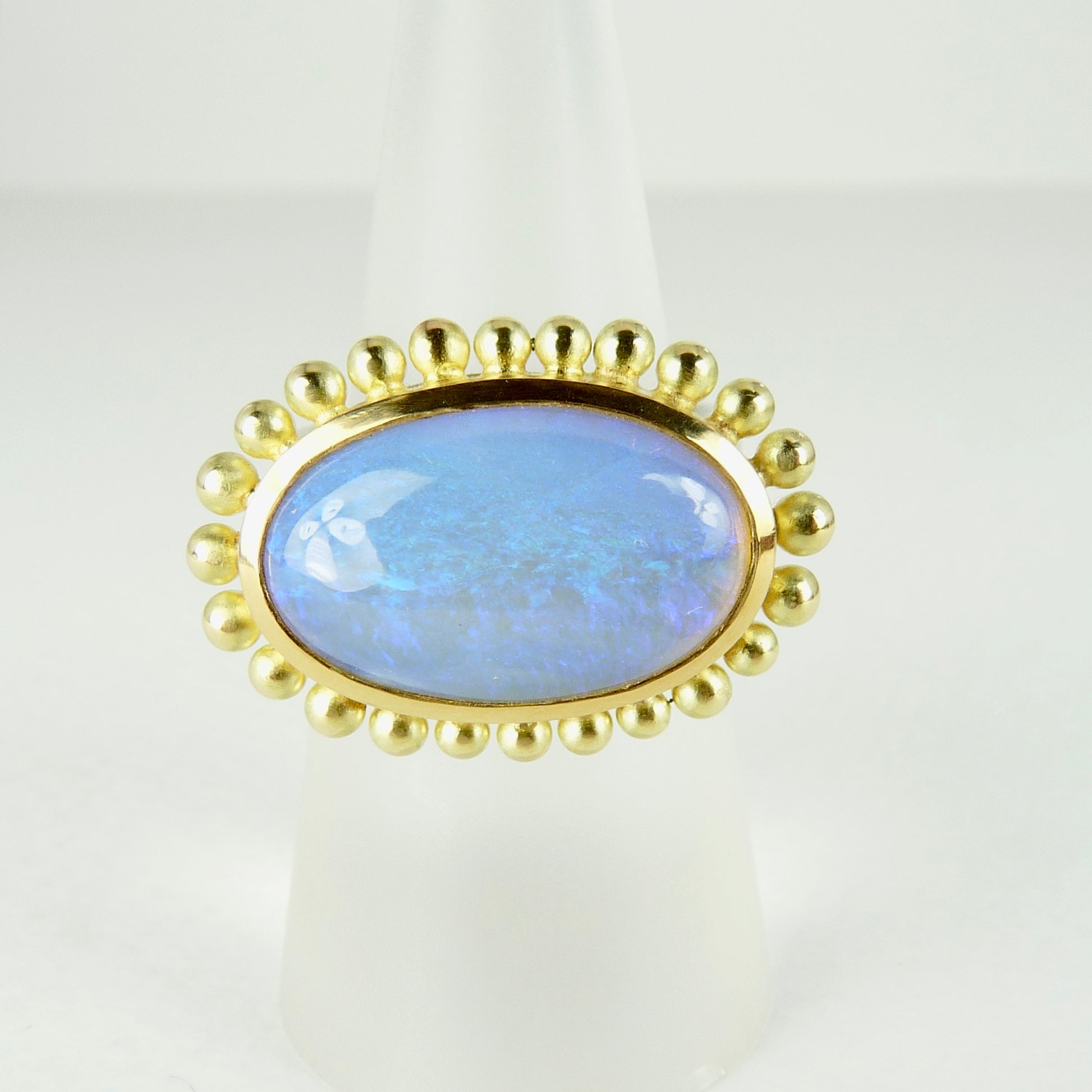 Opal 18ct gold handmade ring 