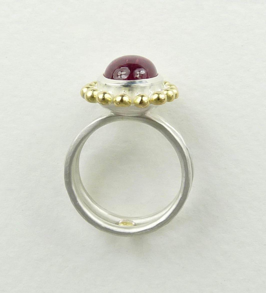 Pink tourmaline Ring 18ct gold