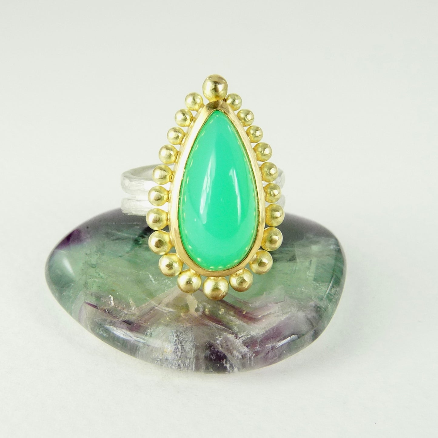 Chrysoprase Courtesan Ring