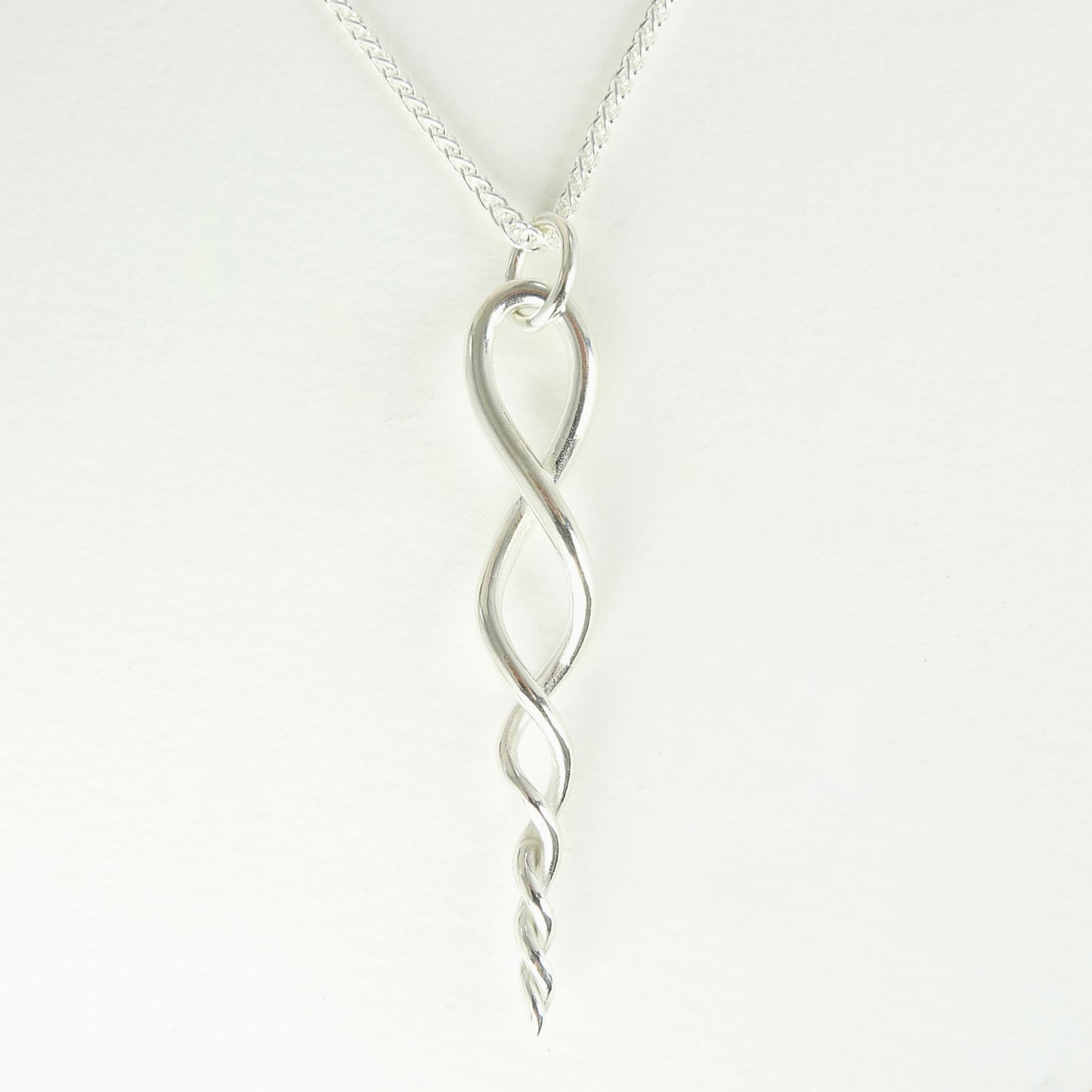 Laura Twist Necklace