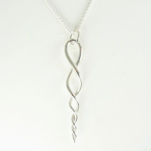 Laura Twist Necklace