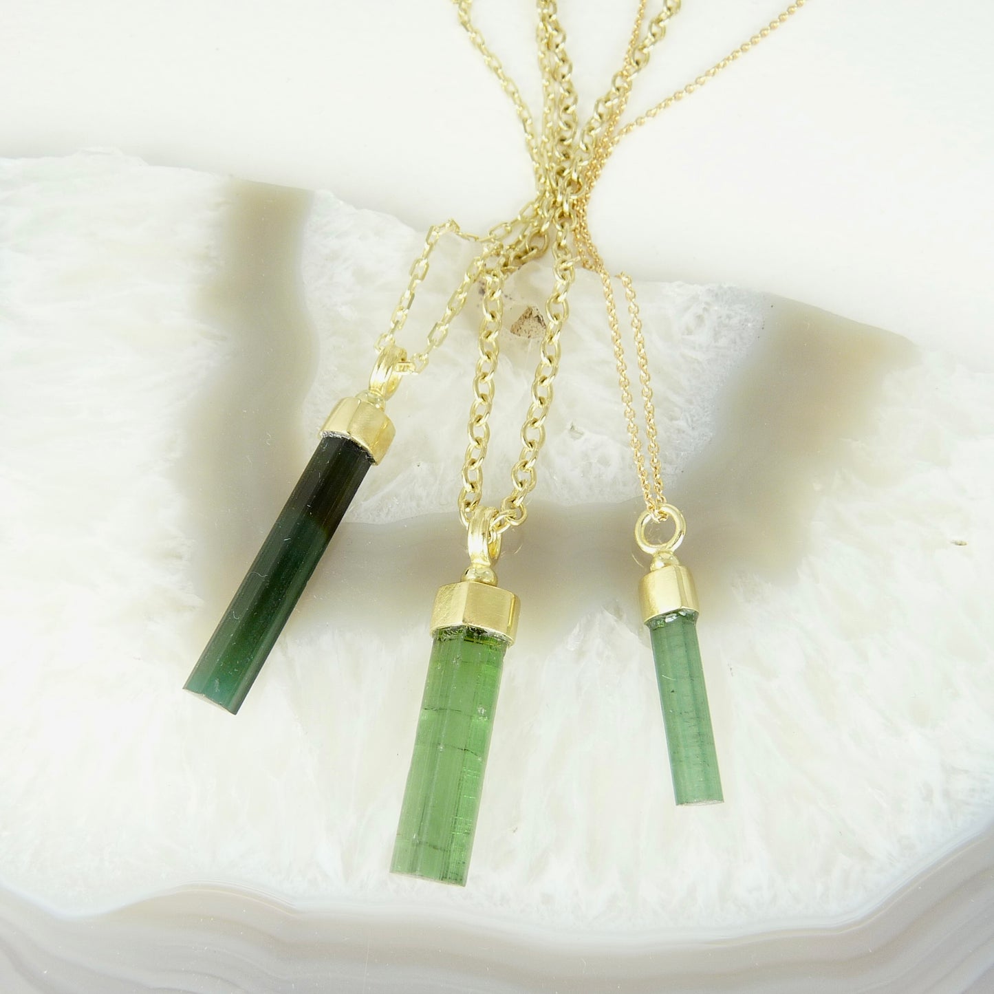 Medium Green/Blue Tourmaline Wand Set in 18ct Gold