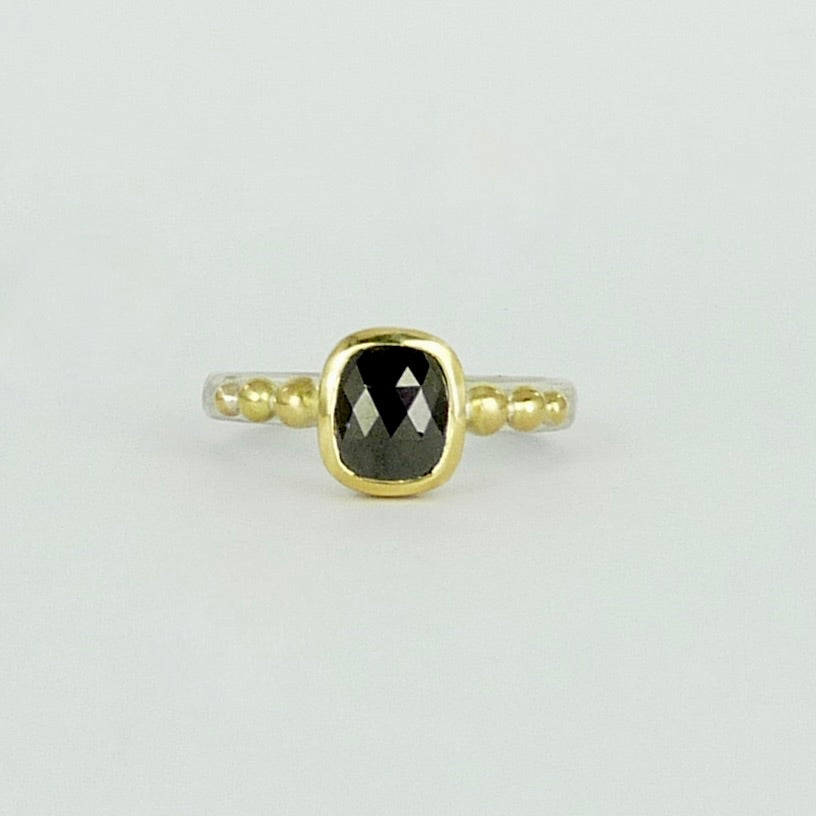 Black Diamond Granulation Ring