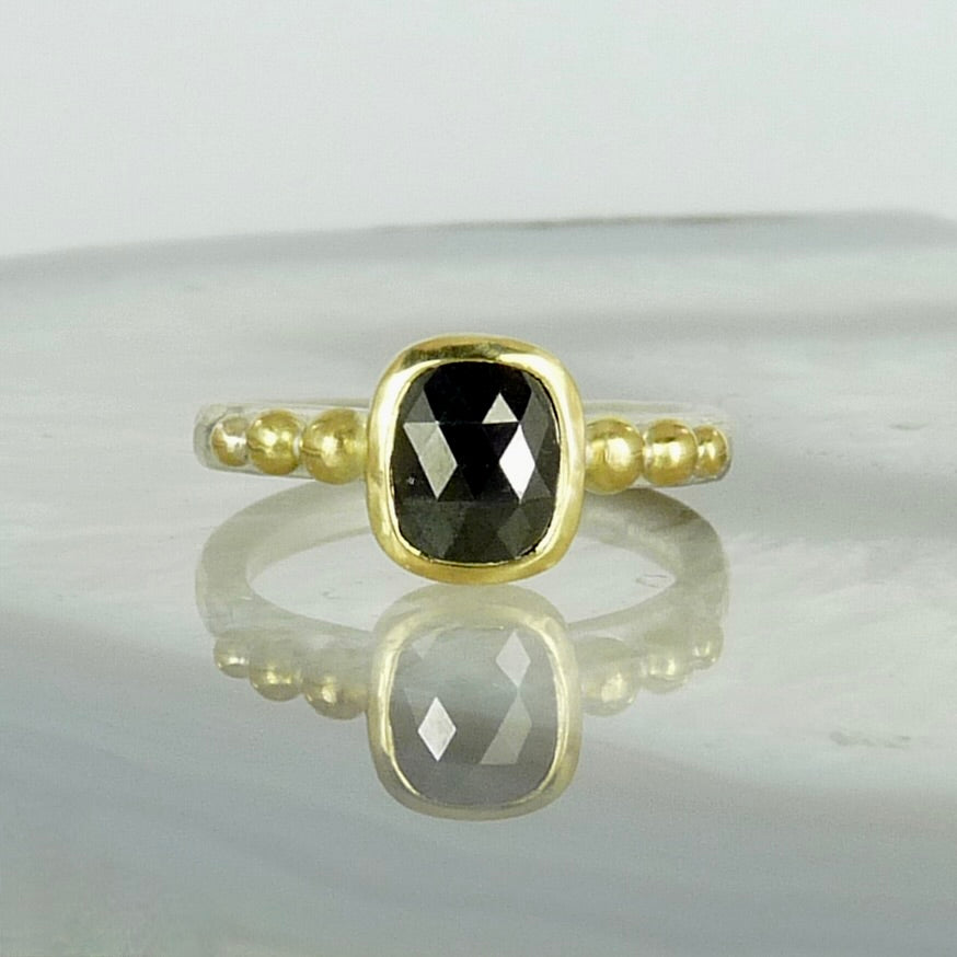 Black Diamond Granulation Ring