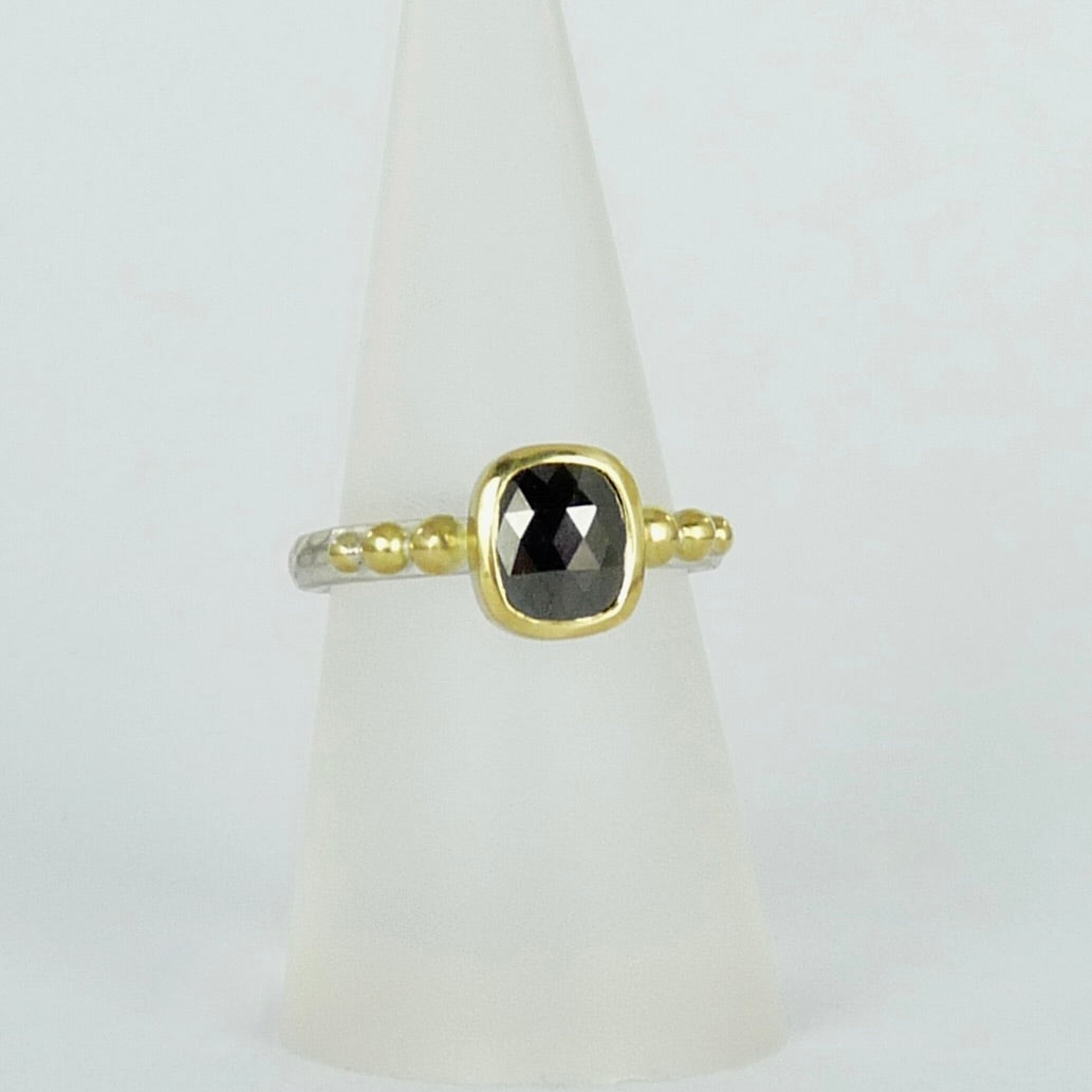 Black Diamond Granulation Ring