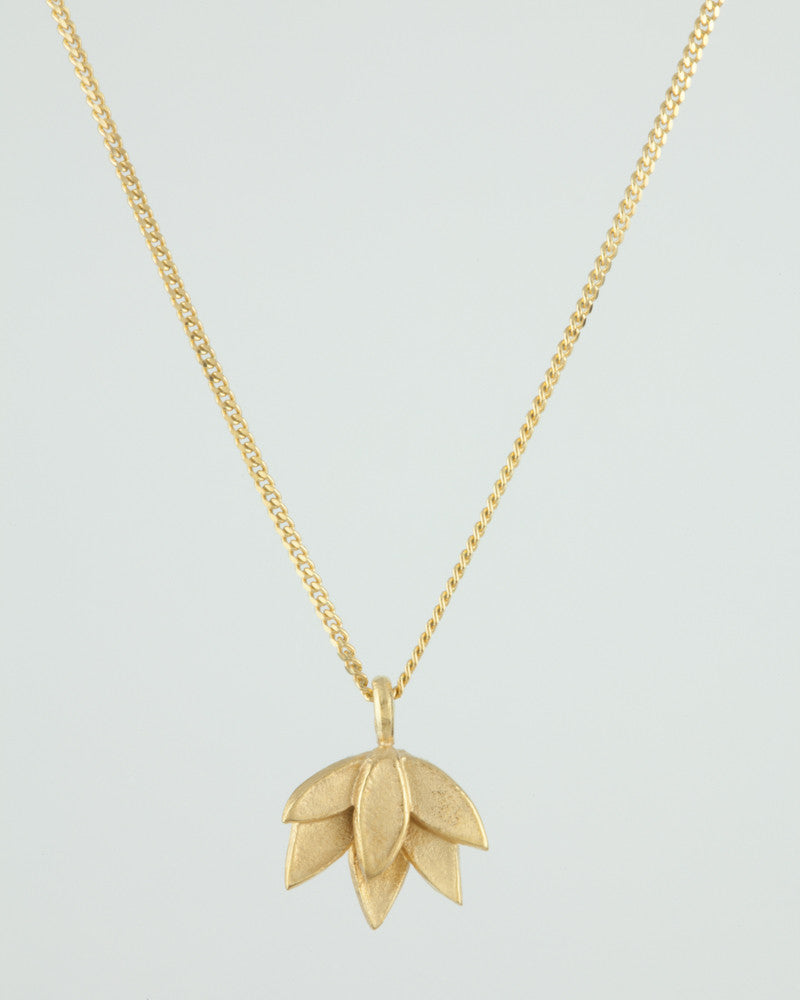Deepa Flower Pendant Necklace 18ct gold plate