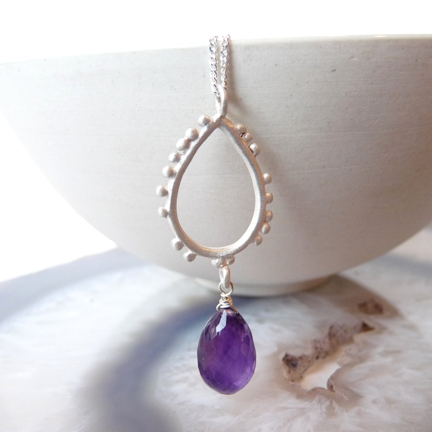 Granulation Drop Shape Pendant With Gemstone