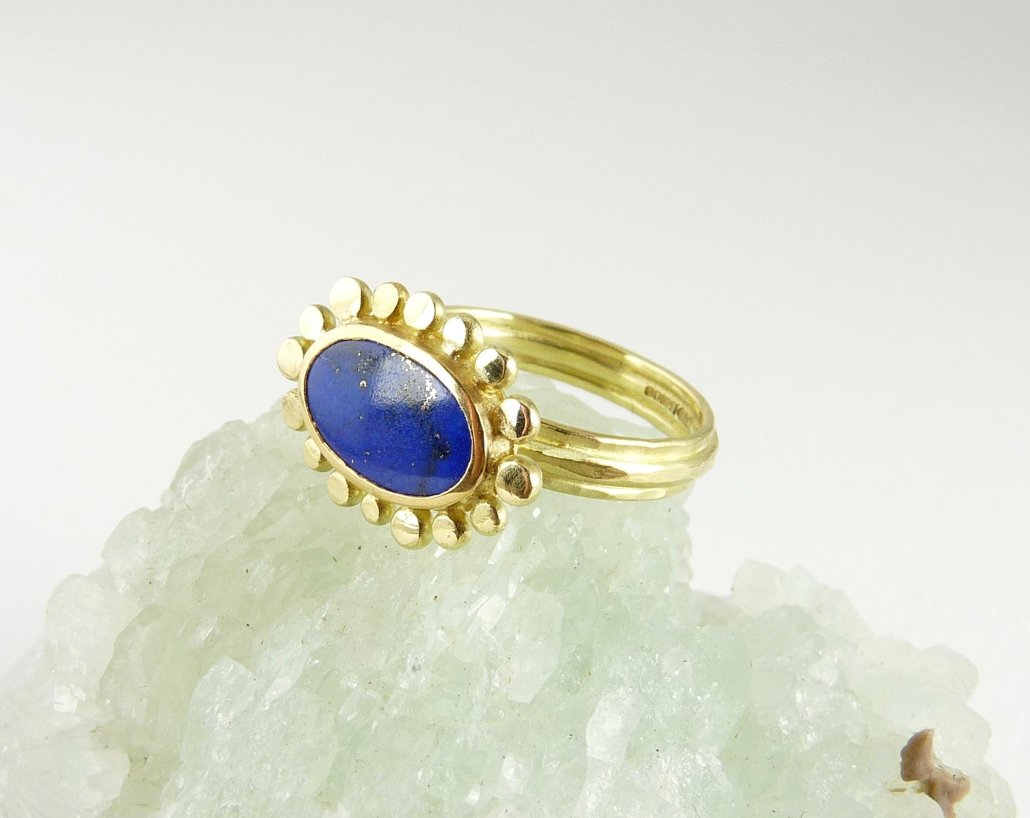 18ct gold Lapis Lazuli Courtesan ring