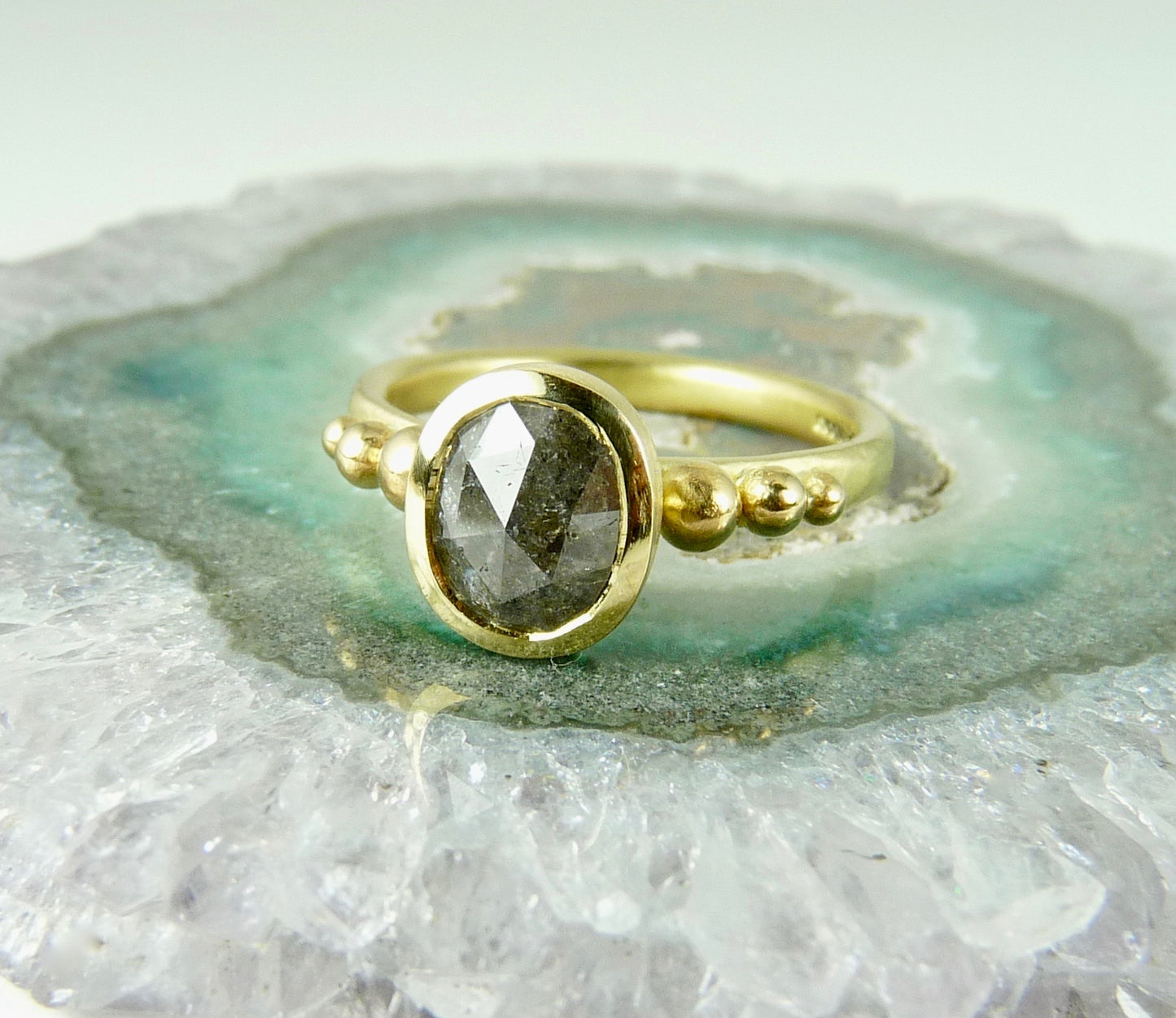 Salt And Pepper Granulation Ring