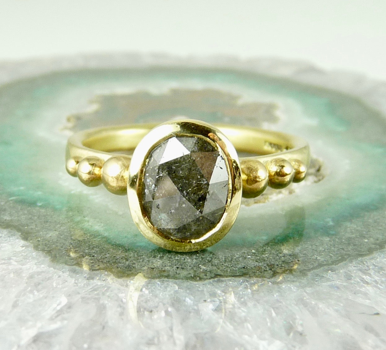 Salt And Pepper Granulation Ring